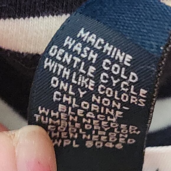 Karen Scott Sport Navy Stripe Cotton Span LS 1/4 Snap Up Stand Collar Top Sz M - Picture 16 of 16